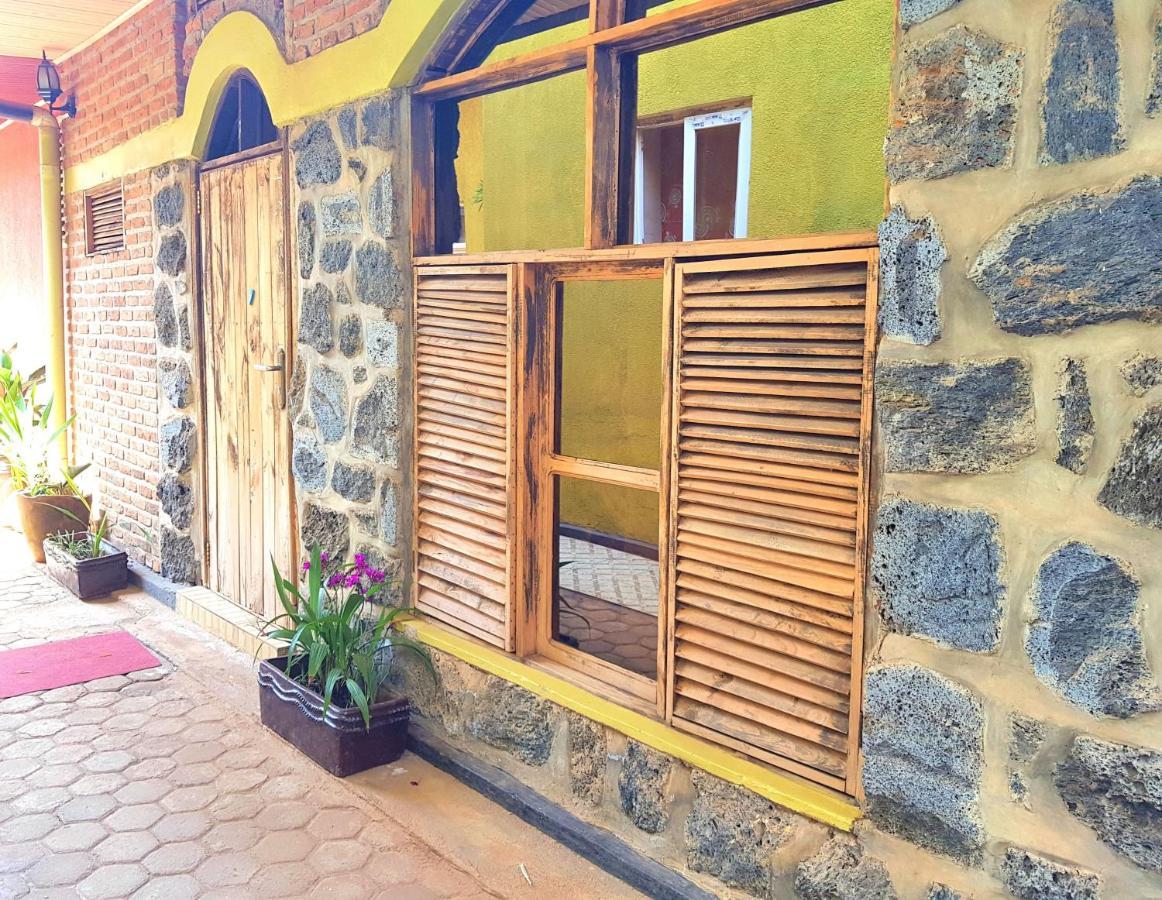 Yambi Guesthouse Kigali Kültér fotó